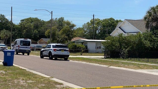 Florida teenager accidentally kills 11-year-old brother with stolen gun: Police