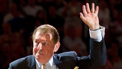Phoenix Suns head coach history: Frank Vogel fired as NBA team's 21st coach