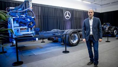 Mercedes Benz quiere ganar el negocio millonario de buses eléctricos en la Argentina y presenta su primer modelo al mercado