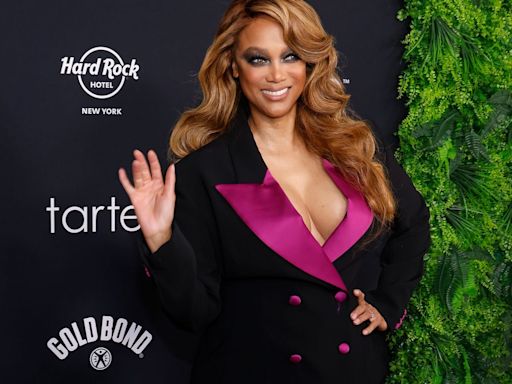 Tyra Banks is opening a "smize" cream shop in D.C.