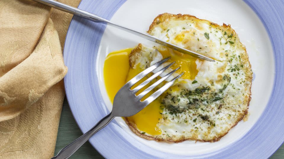 Opinion: Runny eggs are delicious. But in an era of bird flu, should they be off the menu?