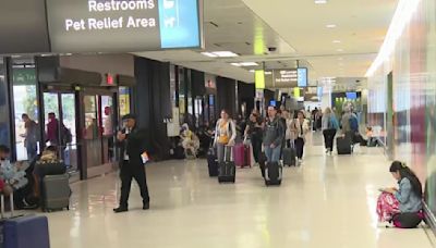 Más de 270 vuelos atrasados en el Aeropuerto de Newark debido al mal tiempo