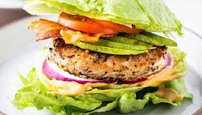 International Burger Day: 7 Ways You Can Enjoy That Chicken Burger Without The Calorie Guilt