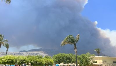 Island holiday warning for Brits after thousands of tourists are evacuated