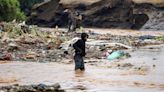 Al menos 42 muertos en Kenia al reventar una presa por las lluvias torrenciales