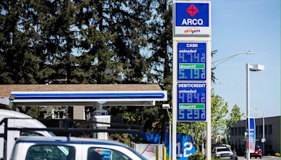 As gas prices near $5 in Everett, who has the best deal around? | HeraldNet.com