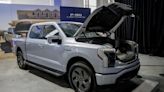 Ford producirá en EEUU más vehículos de gasolina y menos de la camioneta eléctrica F-150