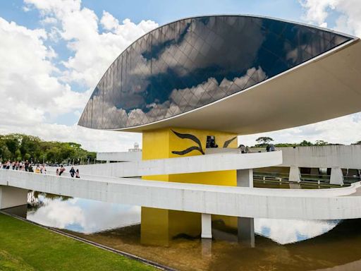 Museu Oscar Niemeyer em Curitiba tem exposições virtuais e inclusivas