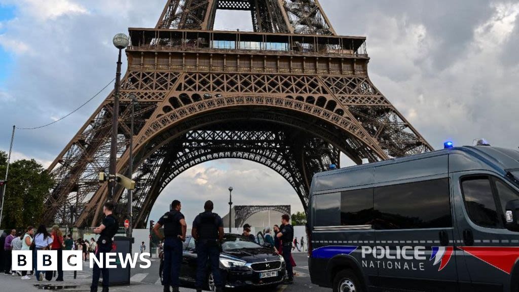 France: Russia link suspected in Eiffel Tower coffin mystery