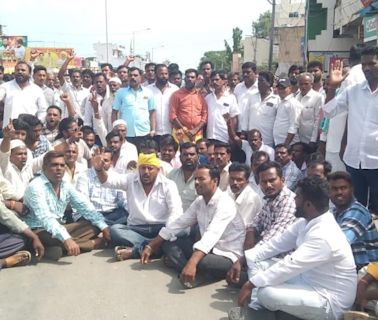 NDA cadres stage protests against Peddireddi’s proposed visit to Punganur town