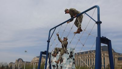 共軍潛艇學院 罕見邀台媒