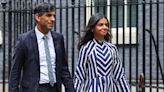 Watch: Downing Street Staff Give Rishi Sunak, Akshata Murty Farewell - News18