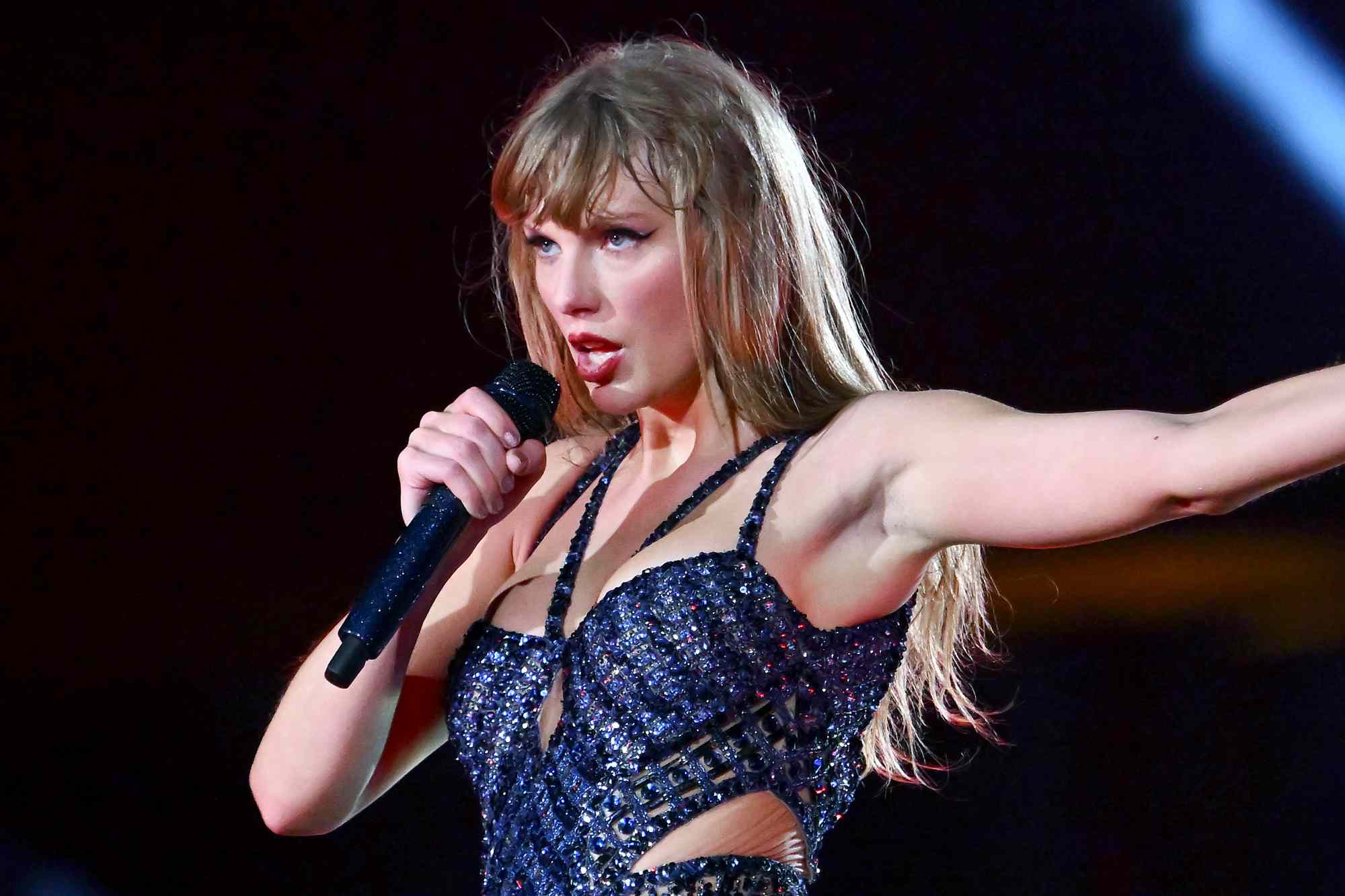 Taylor Swift Treats Eras Tour Crowd to 4 ‘Favorite Songs’ to Honor 113th Show: ‘That’s My Favorite Number’