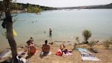 Fotos de Lerate, en el pantano de Alloz, la primera playa de Navarra con 'Bandera Azul'