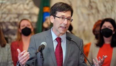 2 extra Bob Fergusons join Washington state governor race by filing deadline, drop days later