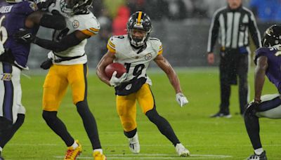 Steelers WRs, QBs Starting to Impress