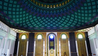 探索東爪哇2／泗水一探清真寺、感受穆斯林文化 穿梭氣味紛陳的香料市集