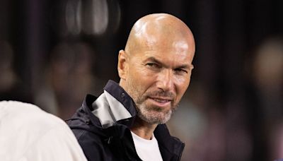 Zinedine Zidane issued nine-word stance on Man Utd job that spoke volumes