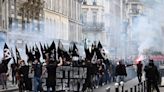 Consternación en París por la marcha de grupos de ultraderecha neofascista al que pertenecían los asesinos de un rugbier argentino