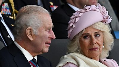 L’émotion de Camilla et Charles lors de la cérémonie britannique des 80 ans du D-Day