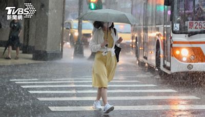 快訊／記得帶傘！全台5縣市大雨特報 雨彈一路下到晚上