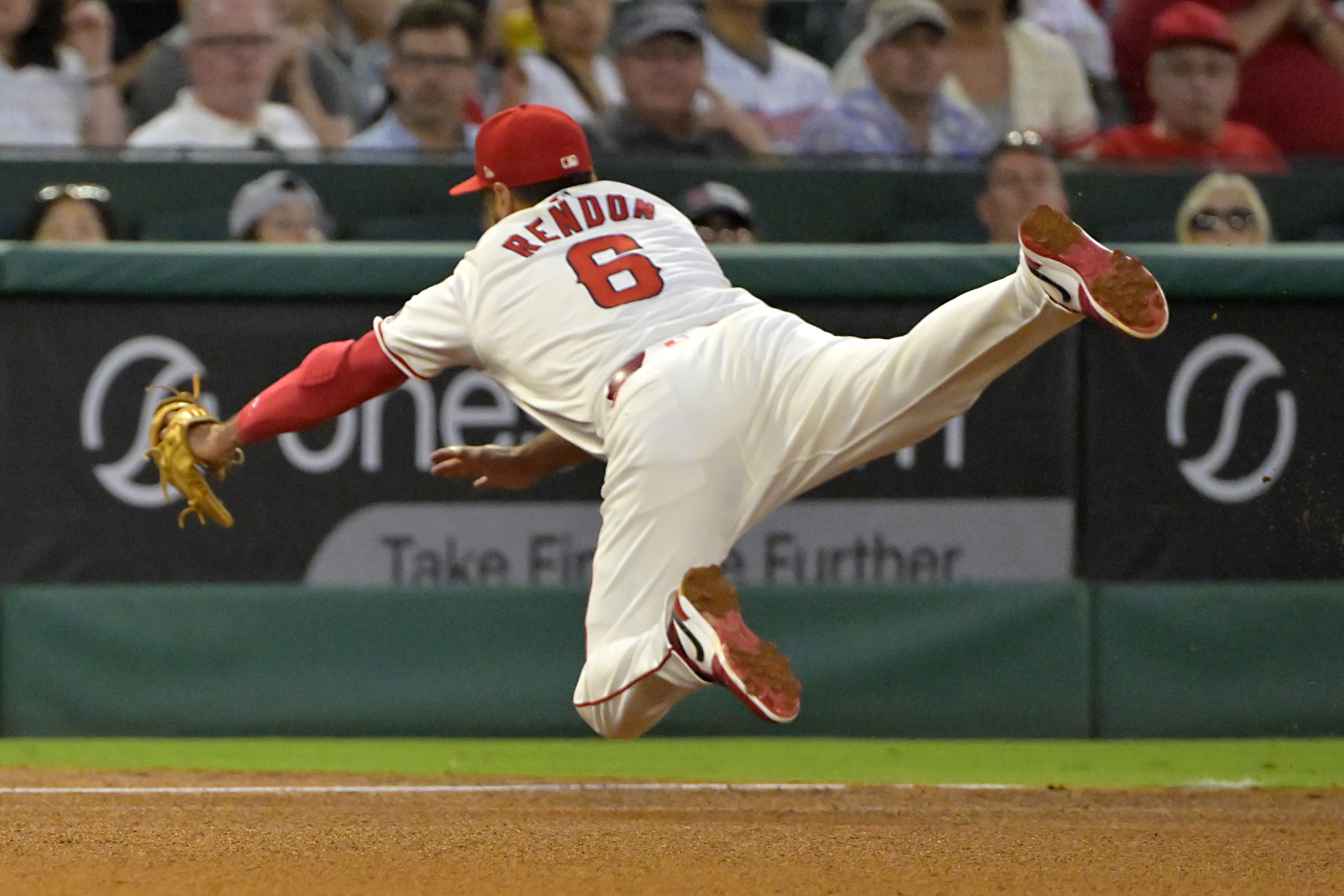 Angels are routed, and swept, by the Blue Jays