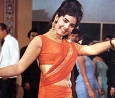 When actors refused to work with Mumtaz, actresses would not befriend her: ‘Heroines cannot be friends, not then, not now’