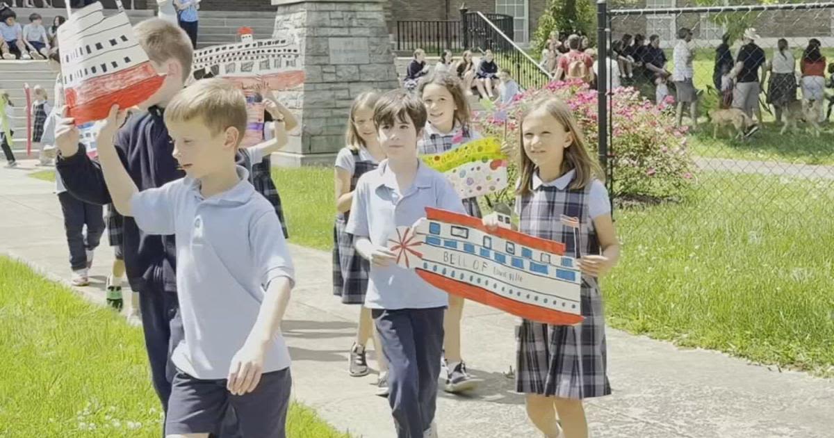 5th graders hold Derby parade complete with homemade floats, costumes