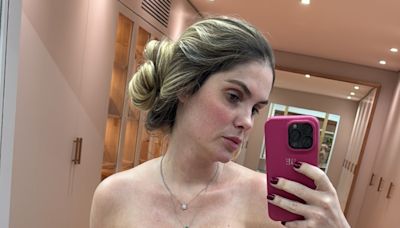 Bárbara Evans posa só de calcinha e mostra o corpo após cirurgias plásticas