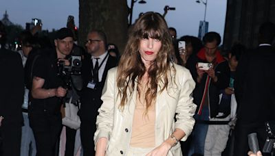 Lou Doillon au défilé Ami : sa formule mode pour réinventer le tailleur pantalon