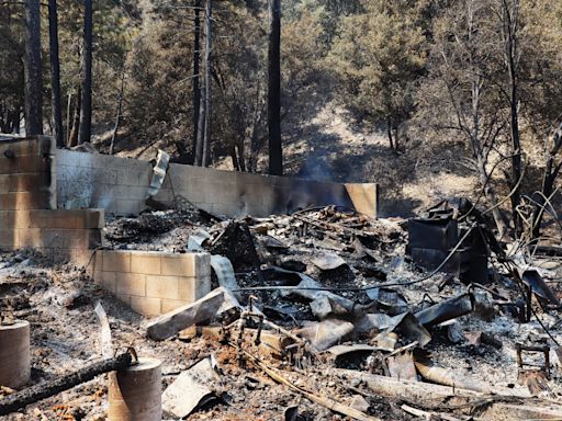 Firefighters hold back spread of Line, Bridge fires