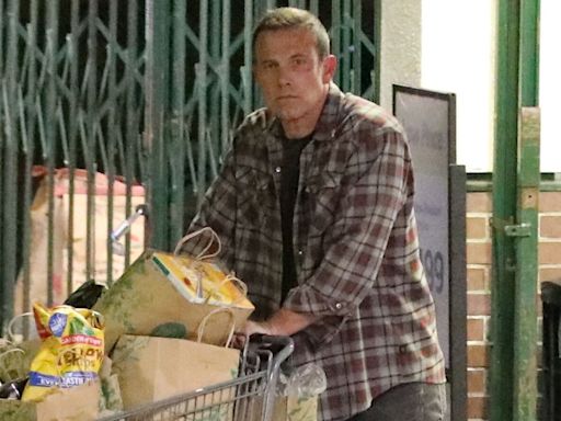 De la triste y solitaria visita de Ben Affleck al supermercado a la salida de Jennifer López muy lejos de su marido