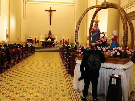Com frio e bloqueio no trajeto, fiéis participam da 145ª Romaria de Nossa Senhora de Caravaggio neste sábado | Pioneiro