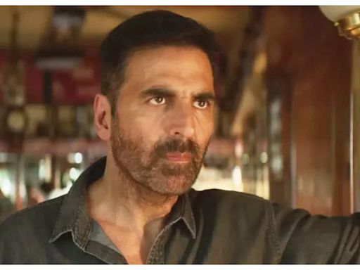 Sarfira Box Office : Akshay Kumar starrer collects its lowest amount on second Monday; earns just Rs 25 lakh | Hindi Movie News - Times of India