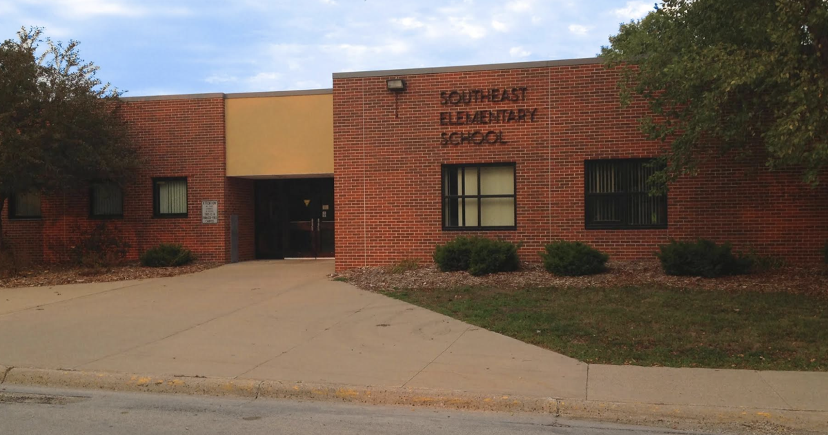 Waverly-Shell Rock school board conveys 6 acres of land by Southeast Elementary to city