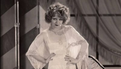 Clara Bow — The Tragic and Triumphant Life of Hollywood's First 'It' Girl