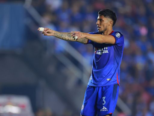 Carlos Salcedo, el jugador que estaba olvidado y nadie creía en él; ahora resucitó con Cruz Azul