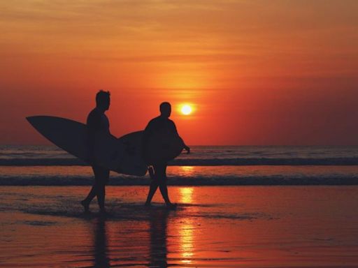 Los 5 mejores lugares para hacer surf