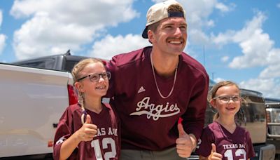 Amidst coaching change, 12th Man welcomes Texas A&M baseball back to Aggieland