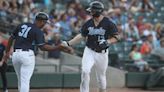 Hooks split Sunday doubleheader with Missions to complete series