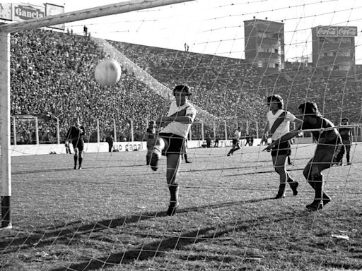 Tres Boca-River en cancha neutral: el mejor de todos los tiempos, el del gol “fantasma” y el que fue parte de una Copa única