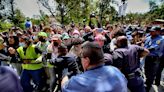 Police in riot gear arrest, disperse pro-Palestinian protesters at USC