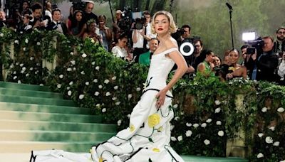 Met Gala 2024: Gigi Hadid Blossoms in 3D Mastery, Took Over 13500 Hours to Create Her Costume - News18