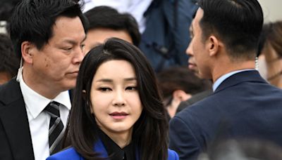 南韓第一夫人金建希涉操控股價及違反貪法收名牌袋被傳召調查 - RTHK