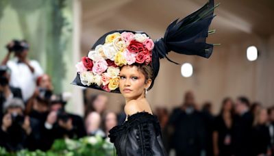 Zendaya Nails Second Met Gala Look with Giant Floral Headpiece and Black Dress Made the Same Year She Was Born!