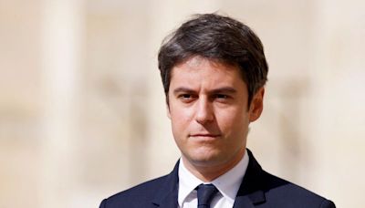 Francia planea restringir subsidios por desempleo en nuevo impulso reformista: primer ministro