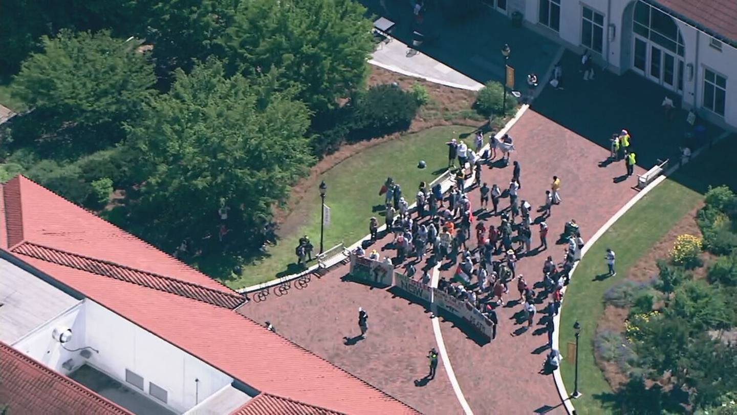 Demonstrators protesting Israel-Hamas war again gather on Emory’s campus