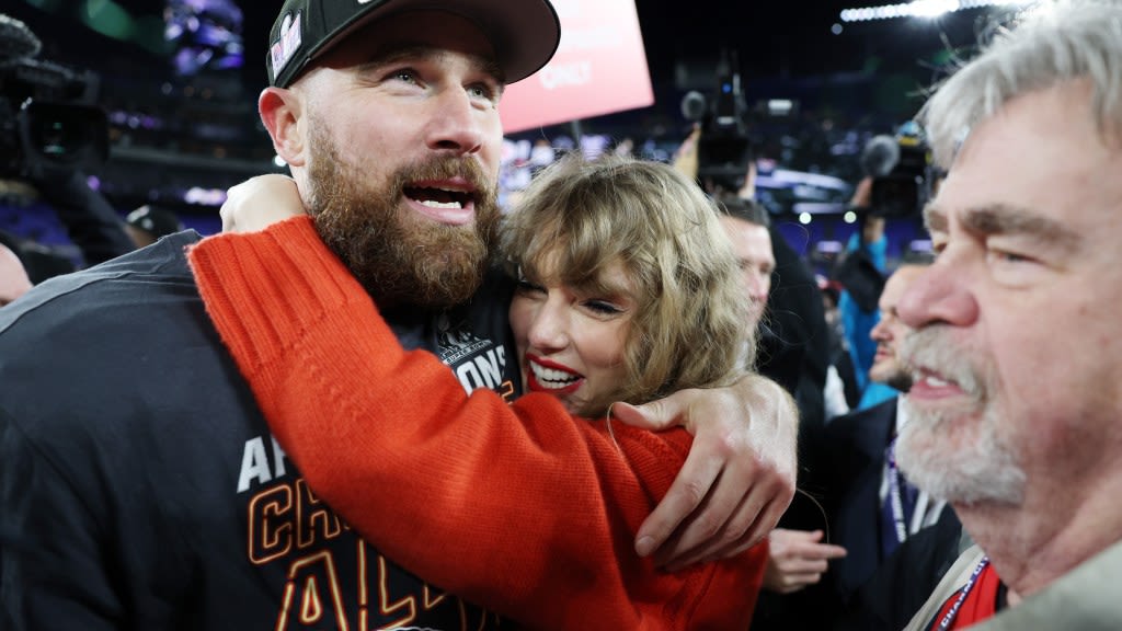 Travis Kelce jokingly blames the 'Taylor Swift effect' on fan's reaction to him in TikTok video