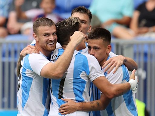 La Sub 23 de Argentina le ganó una final a Ucrania bajo el calor sofocante de Lyon pero no le alcanzó para evitar a Francia