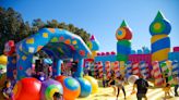 World’s Largest Bounce House jumping into Mass. in July